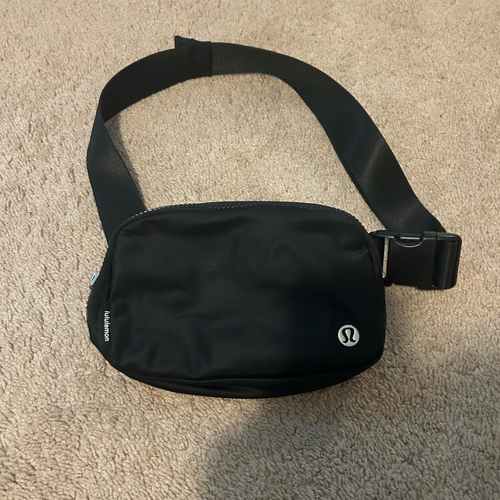 lululemon athletica Black Waist/Crossbody Belt bag